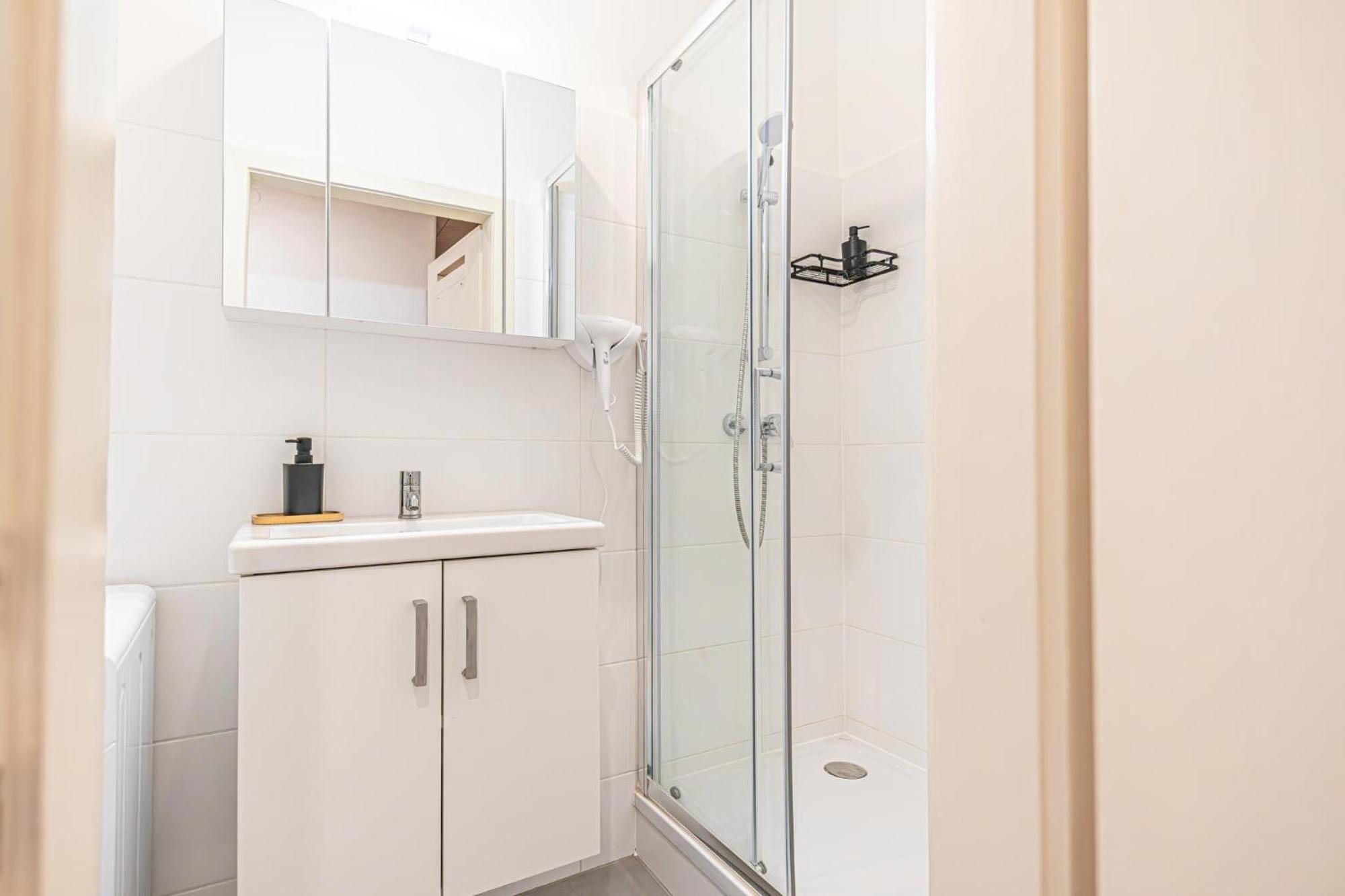Desirable 2Br - Bookable For Longstays In Lockdown B Wina Bagian luar foto