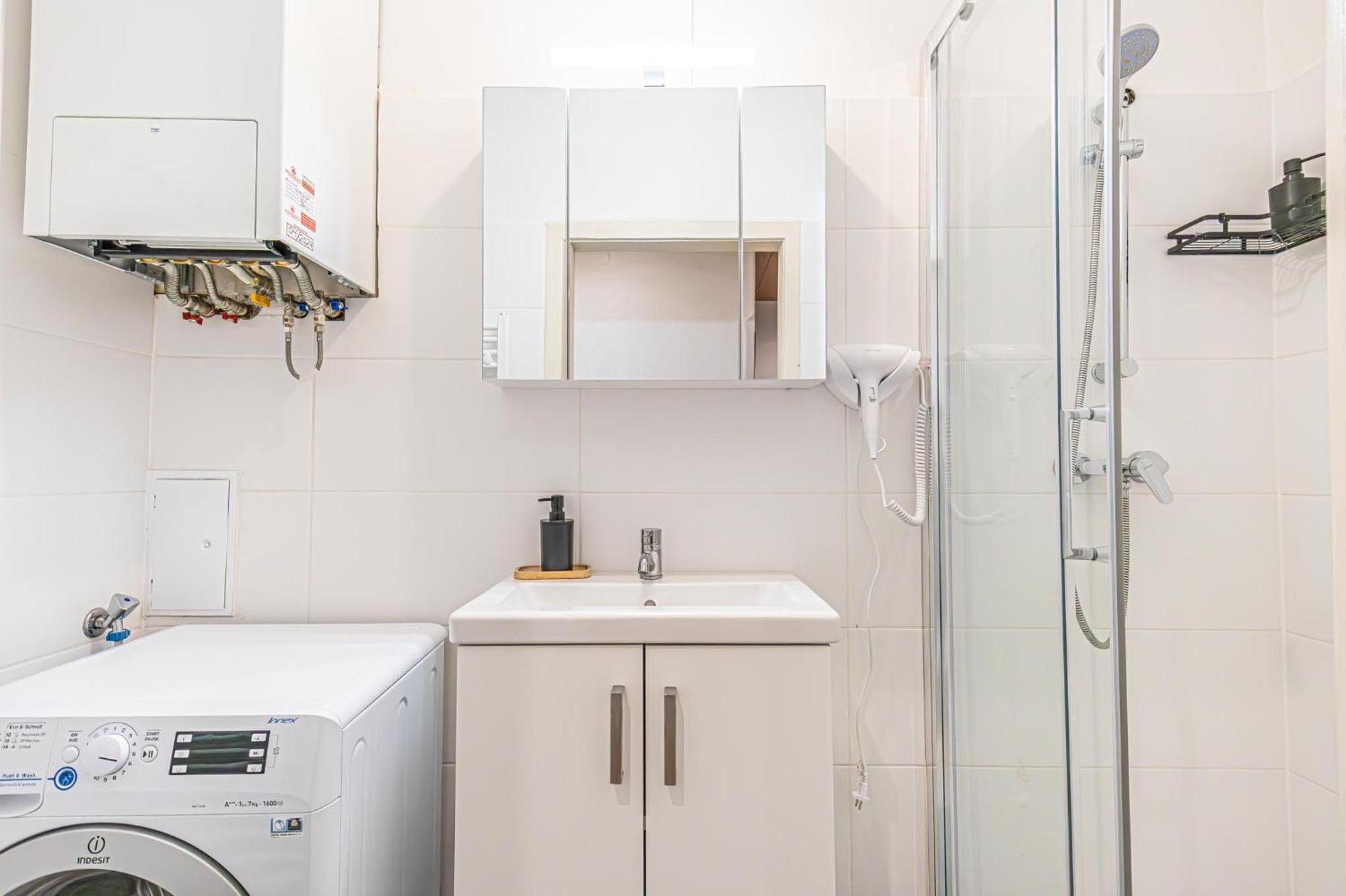 Desirable 2Br - Bookable For Longstays In Lockdown B Wina Bagian luar foto